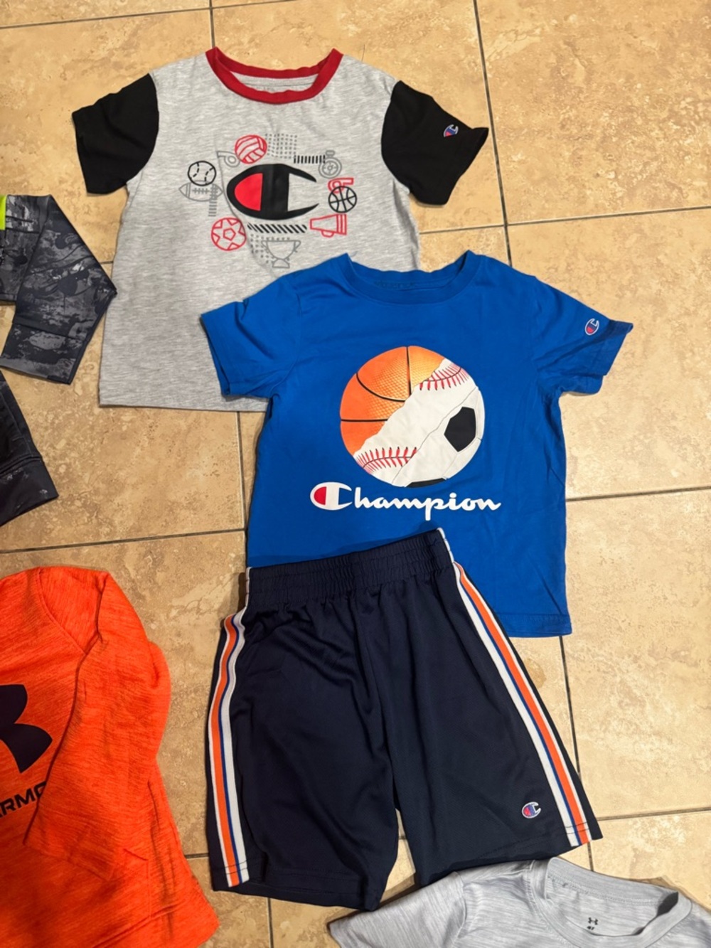 Mixed Kids Athletic Clothing Lot - Under Armour, Nike, Champion Logos kids lot - Picture 5 of 5